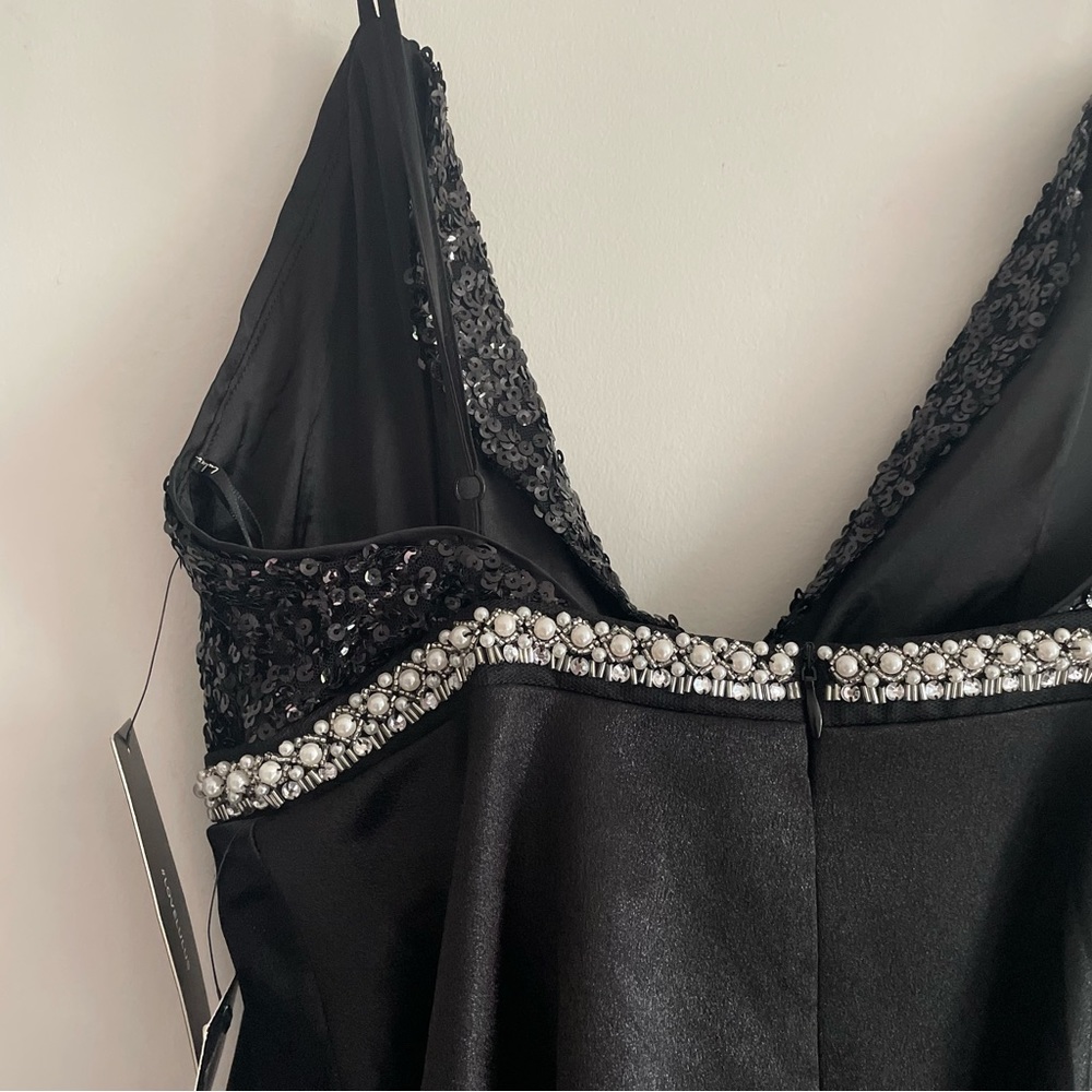 NWT Lulu’s Black Dress Sequined Tiered Plunge LBD Mini Size Small - Picture 7 of 9